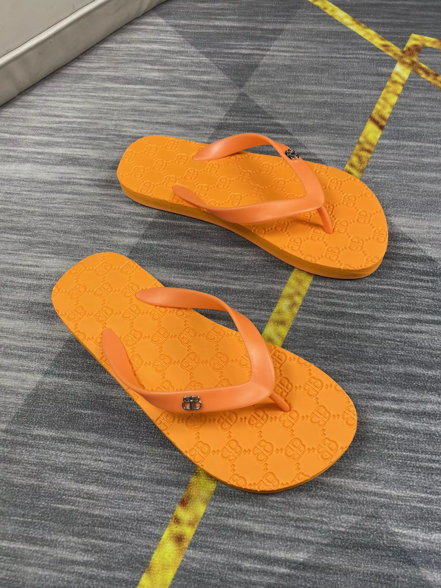 Cozy 3567 Balenciaga Slippers For Men