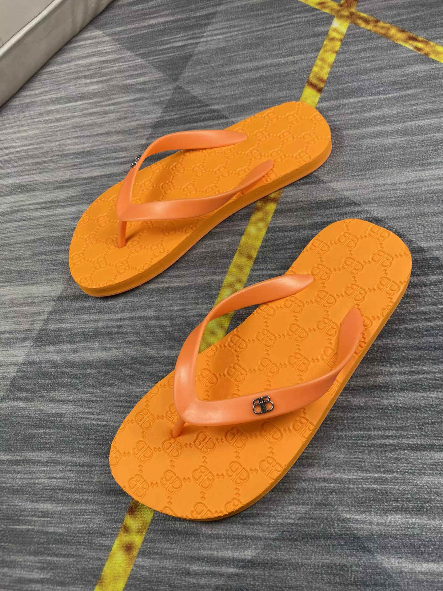 Cozy 3567 Balenciaga Slippers For Men