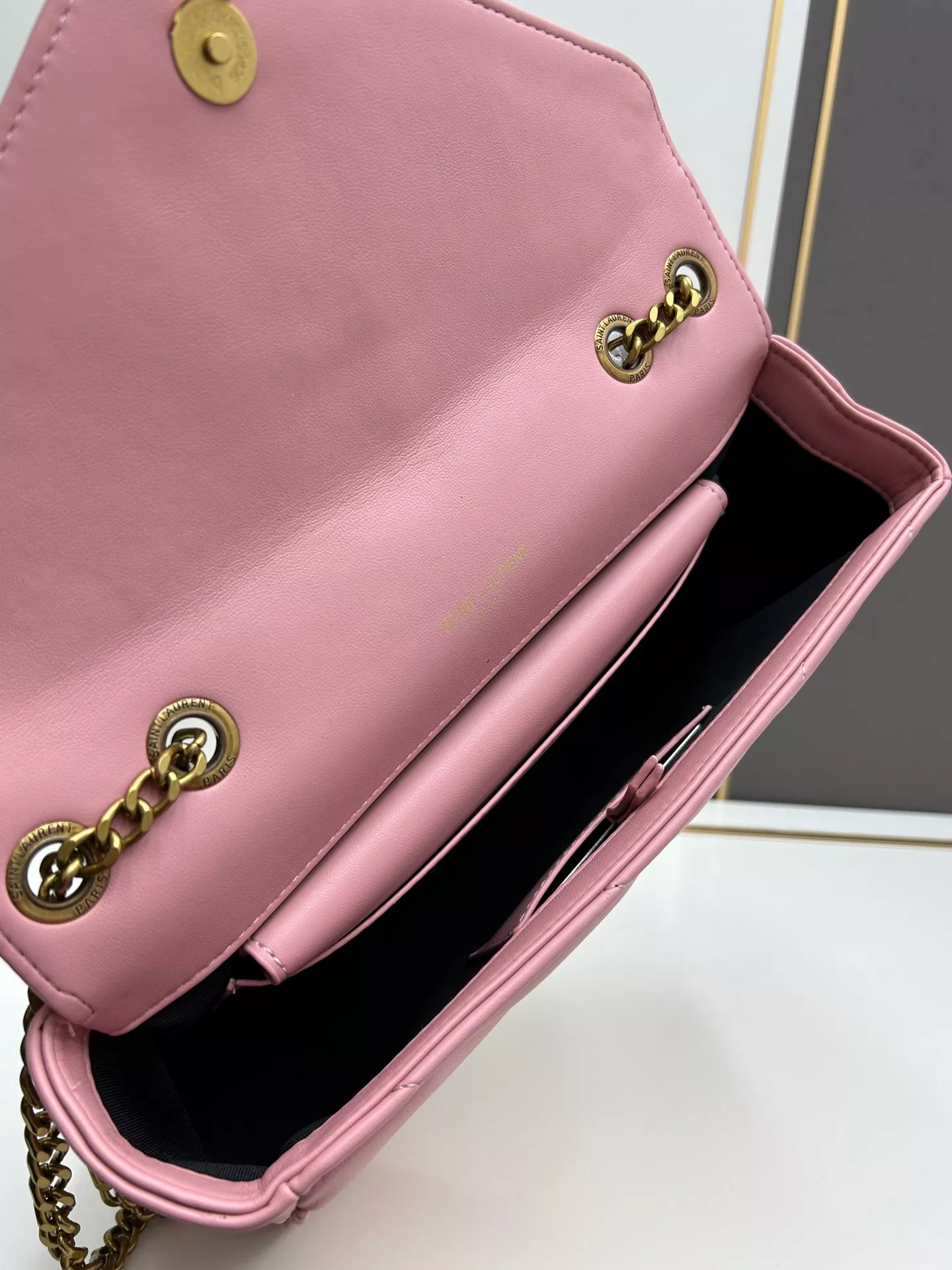 Cozy 359 Yves Saint Laurent YSL AAA Quality Shoulder Bags For Women