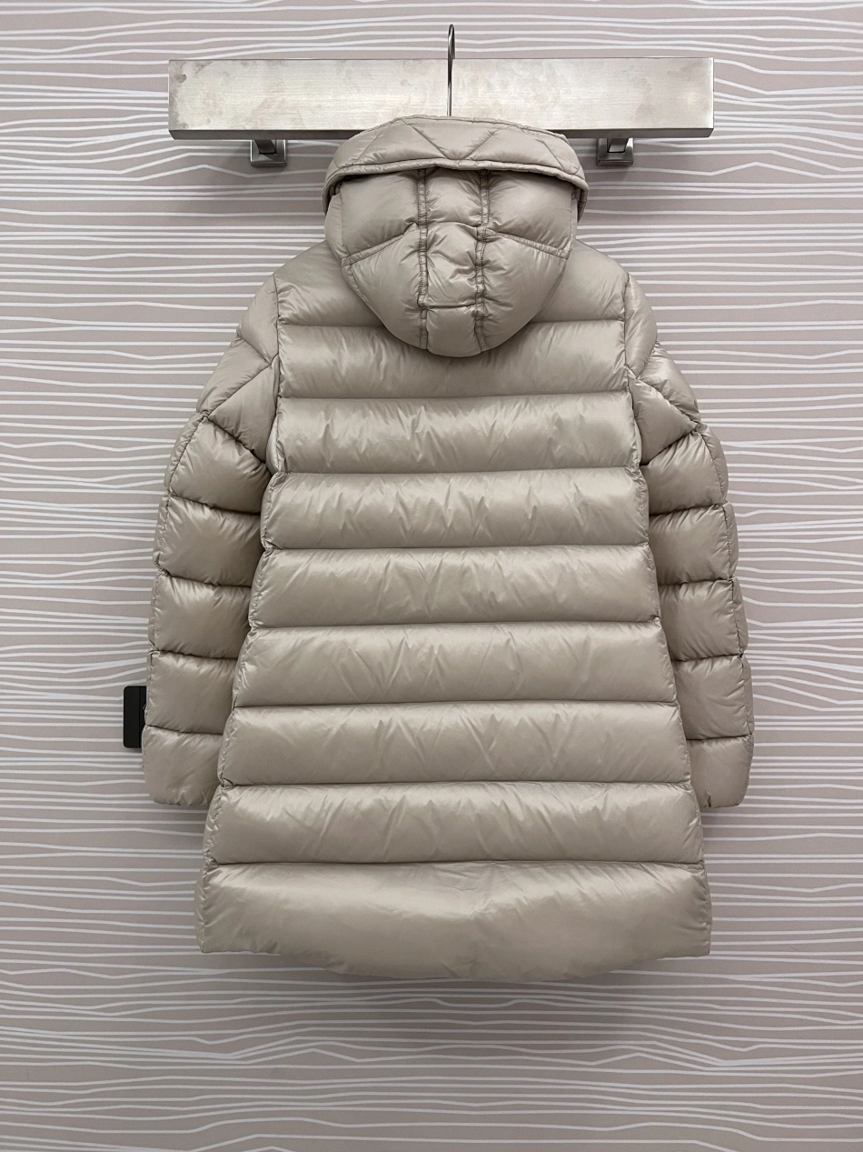 Cozy 4025 Moncler Down Feather Coat Long Sleeved For Women