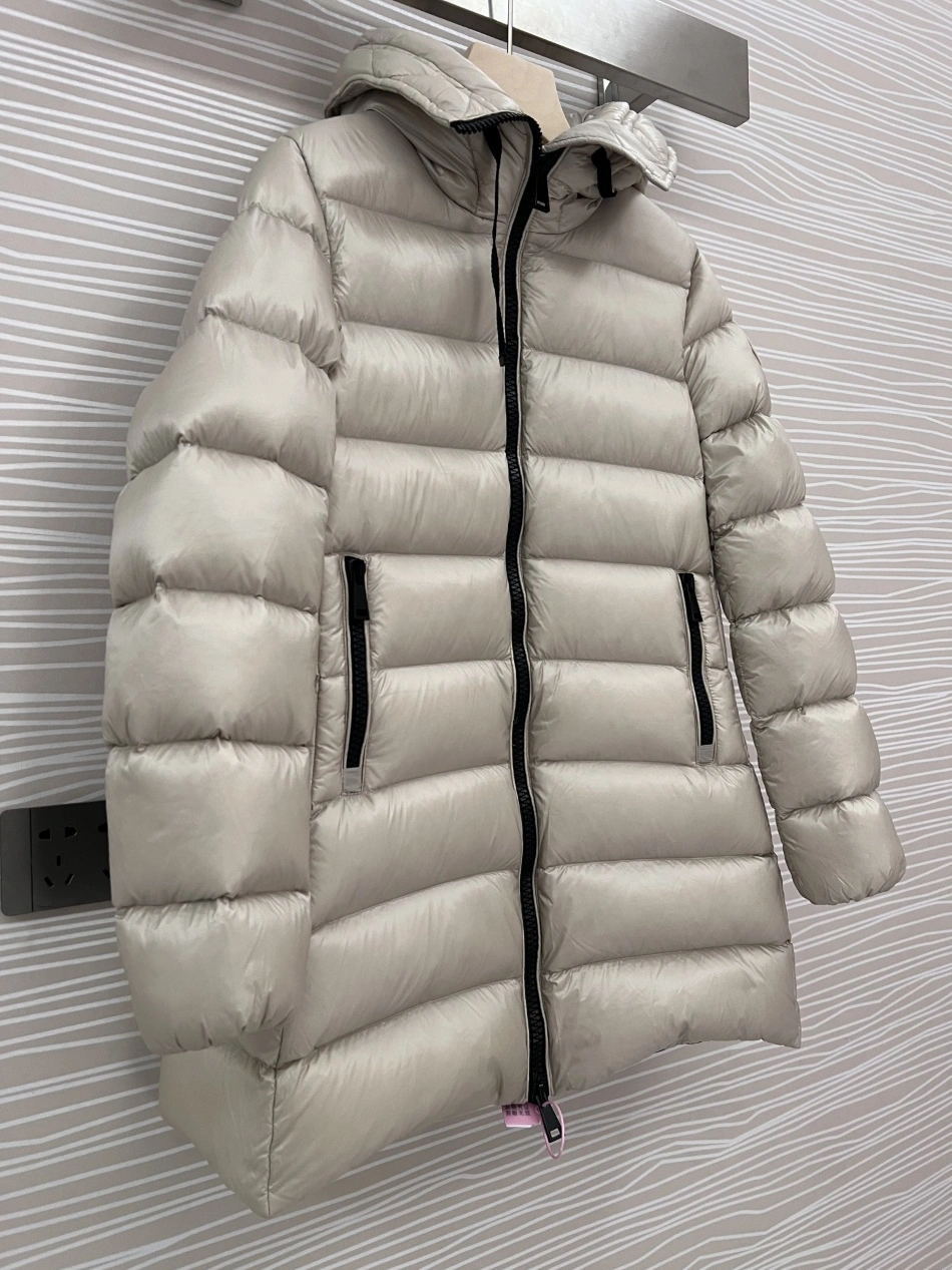 Cozy 4025 Moncler Down Feather Coat Long Sleeved For Women