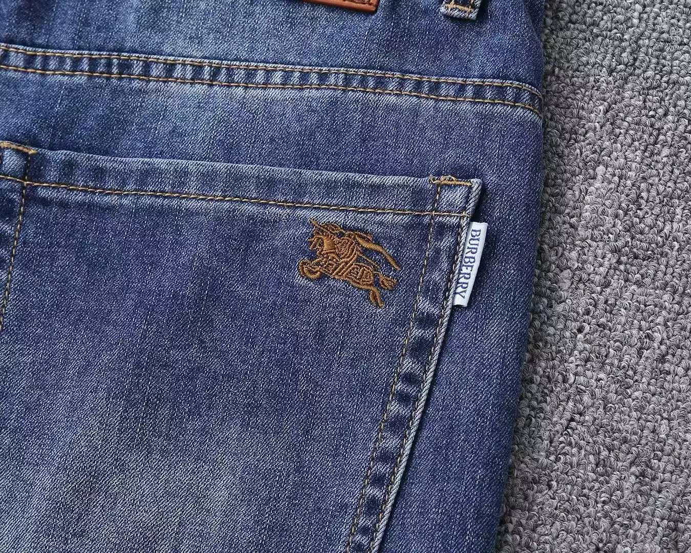 Cozy 4214 Burberry Jeans For Men