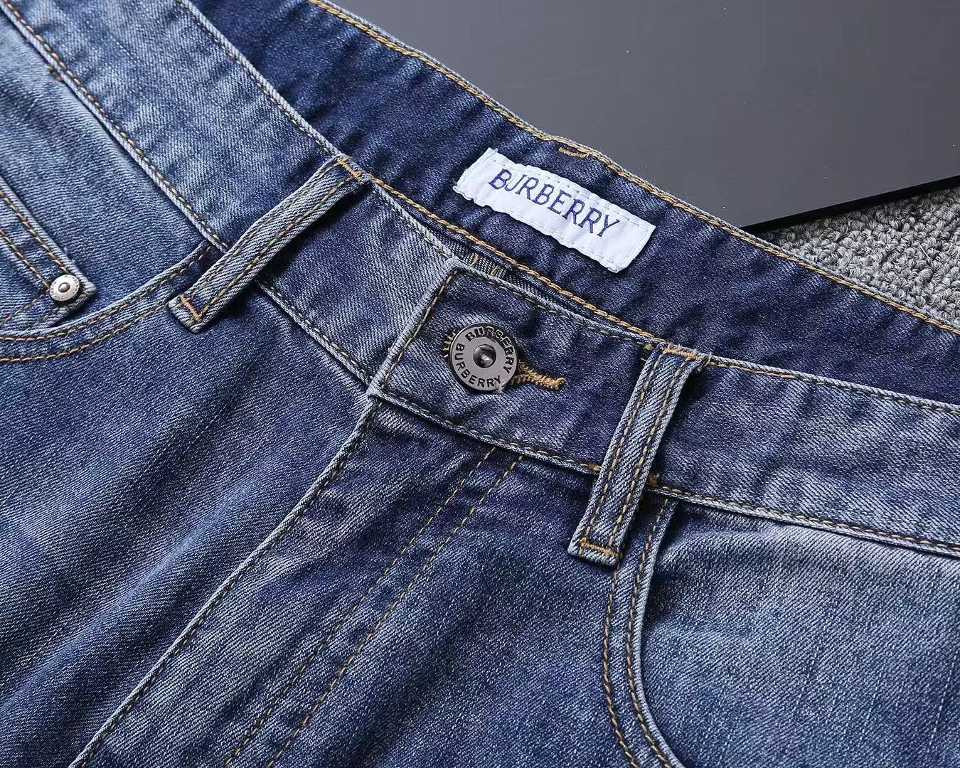 Cozy 4214 Burberry Jeans For Men