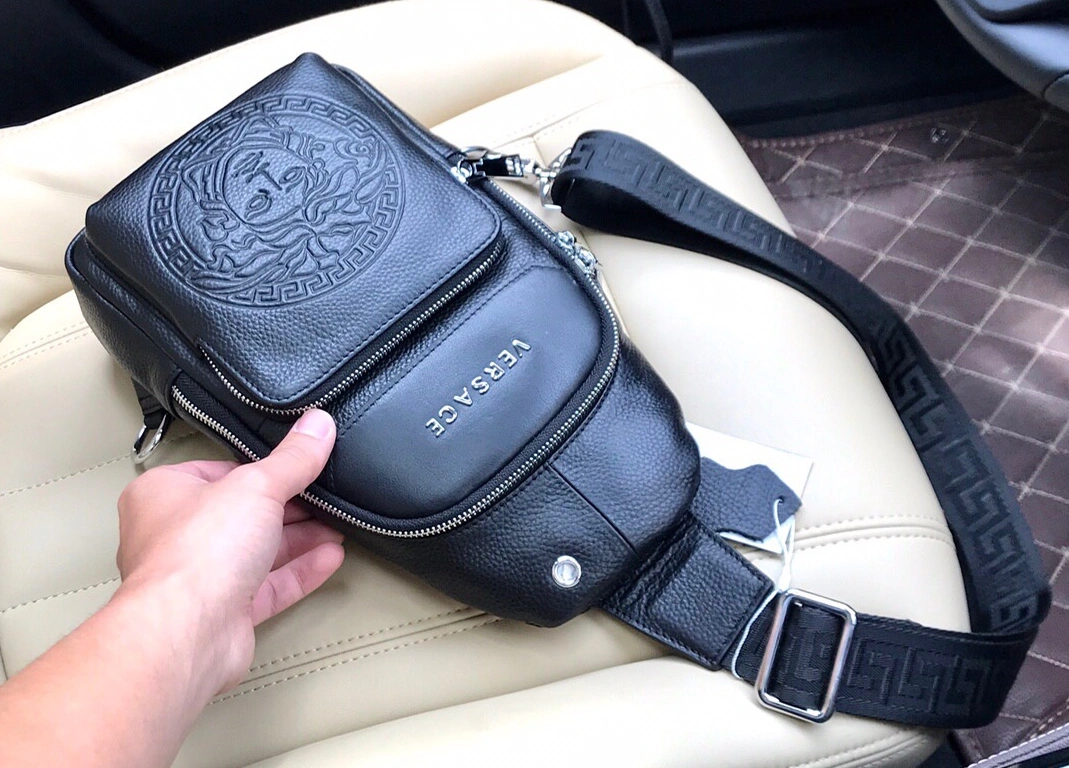 Cozy 4252 Versace AAA Man Messenger Bags