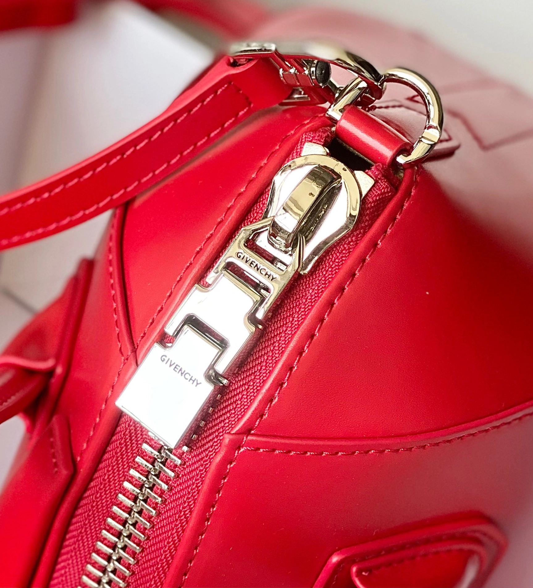 Cozy 4284 Givenchy AAA Quality Handbags For Women