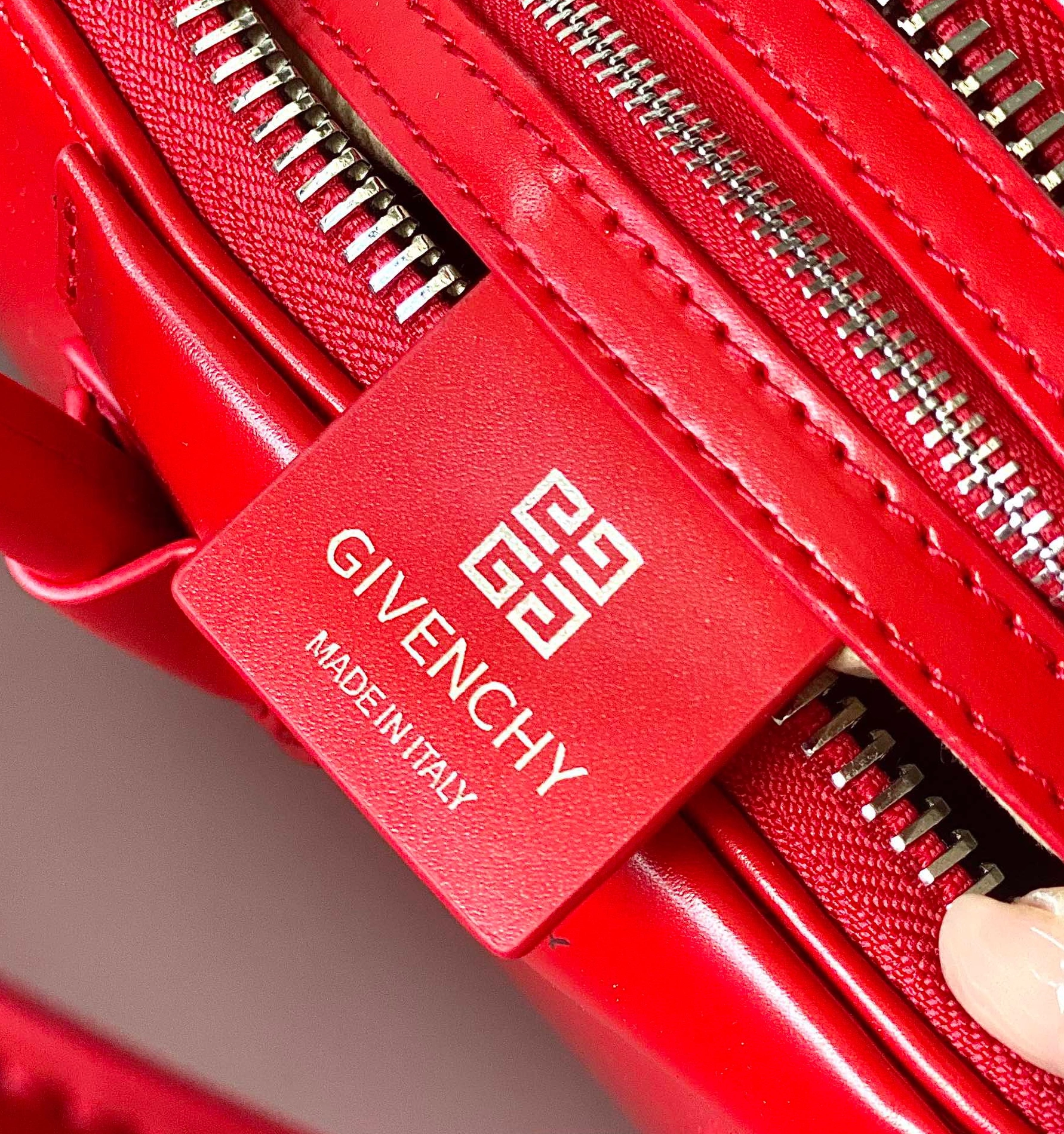 Cozy 4284 Givenchy AAA Quality Handbags For Women