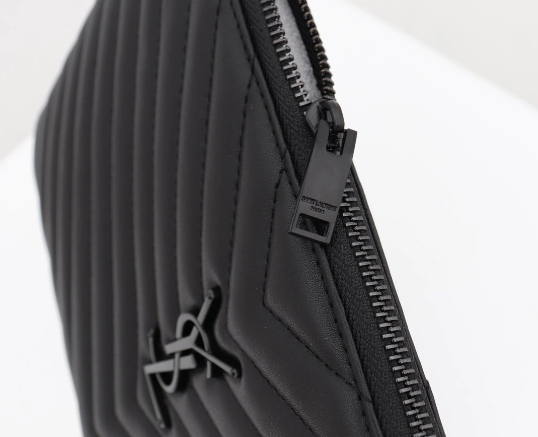 Cozy 4424 Yves Saint Laurent AAA Wallets For Women