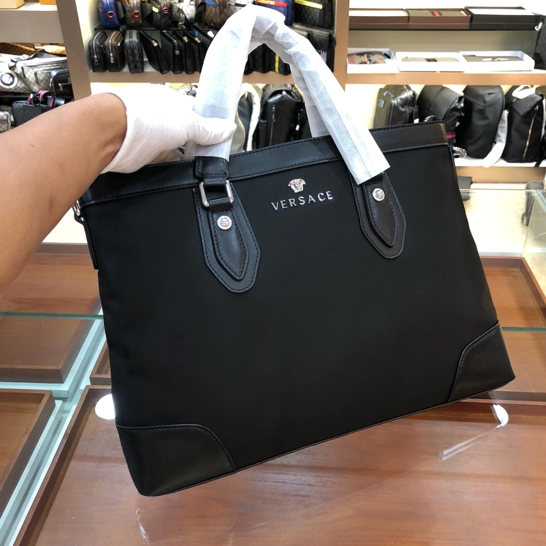 Cozy 4457 Versace AAA Man Handbags
