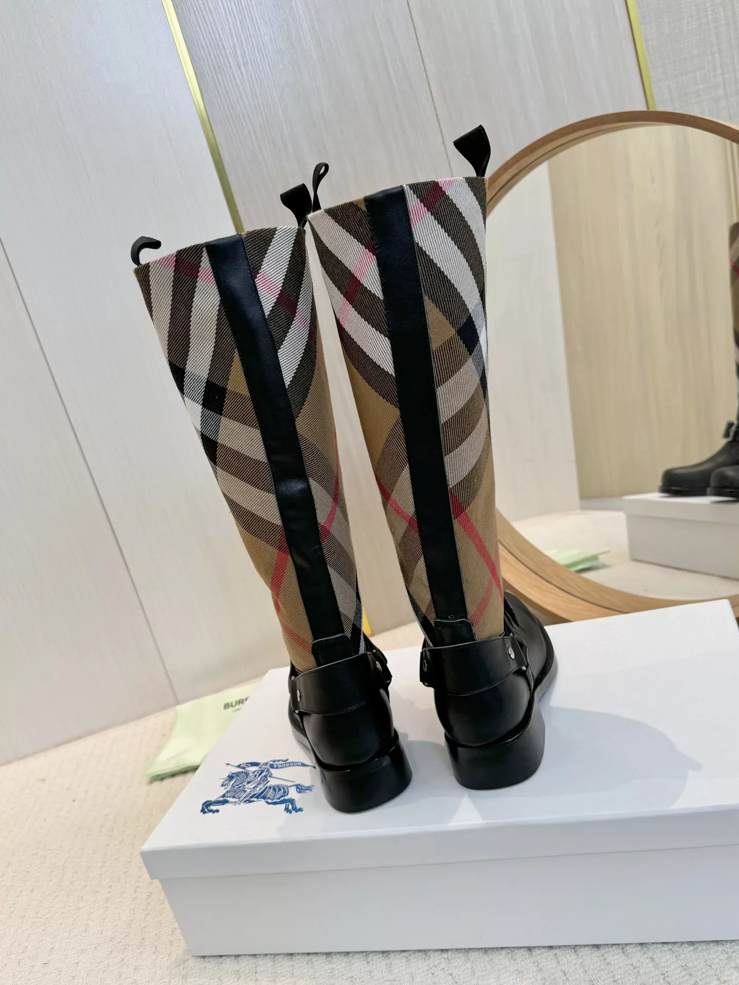 Cozy 4691 Burberry Boots For Women