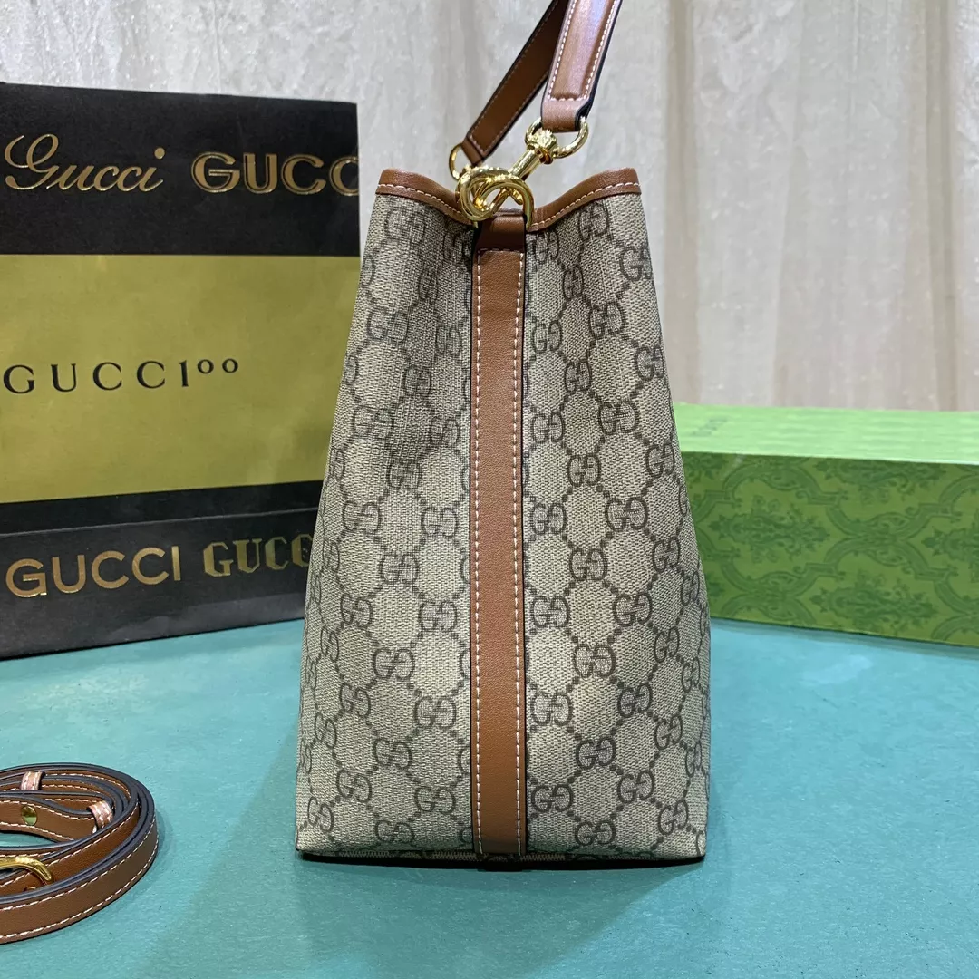 Cozy 4696 Gucci AAA Quality Handbags For Women