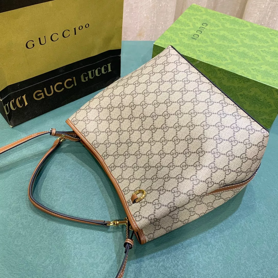 Cozy 4696 Gucci AAA Quality Handbags For Women
