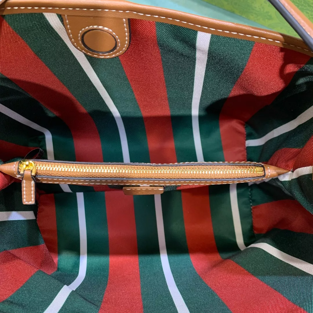 Cozy 4696 Gucci AAA Quality Handbags For Women