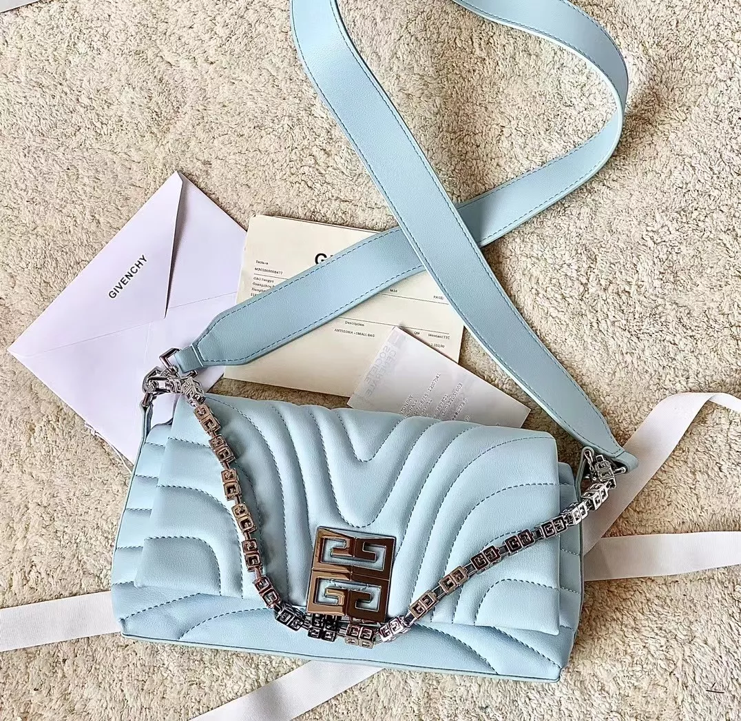 Cozy 4742 Givenchy AAA Quality Messenger Bags For Women