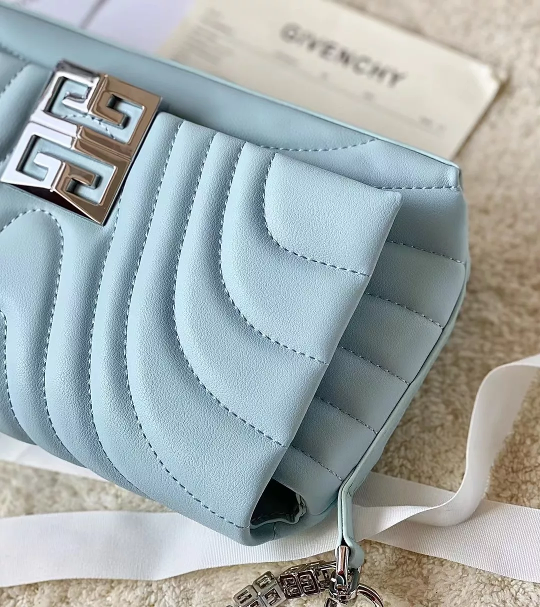 Cozy 4742 Givenchy AAA Quality Messenger Bags For Women