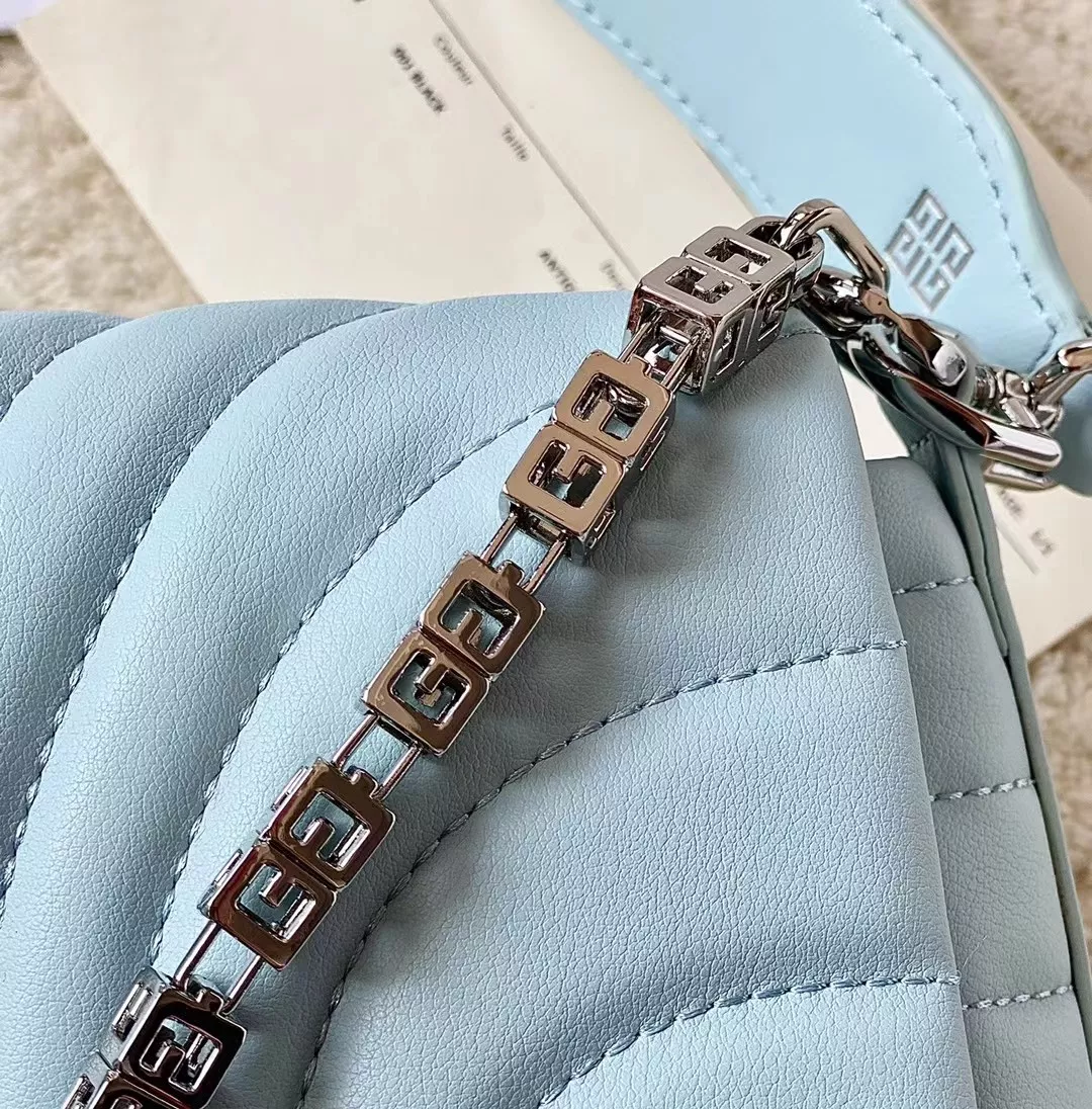 Cozy 4742 Givenchy AAA Quality Messenger Bags For Women