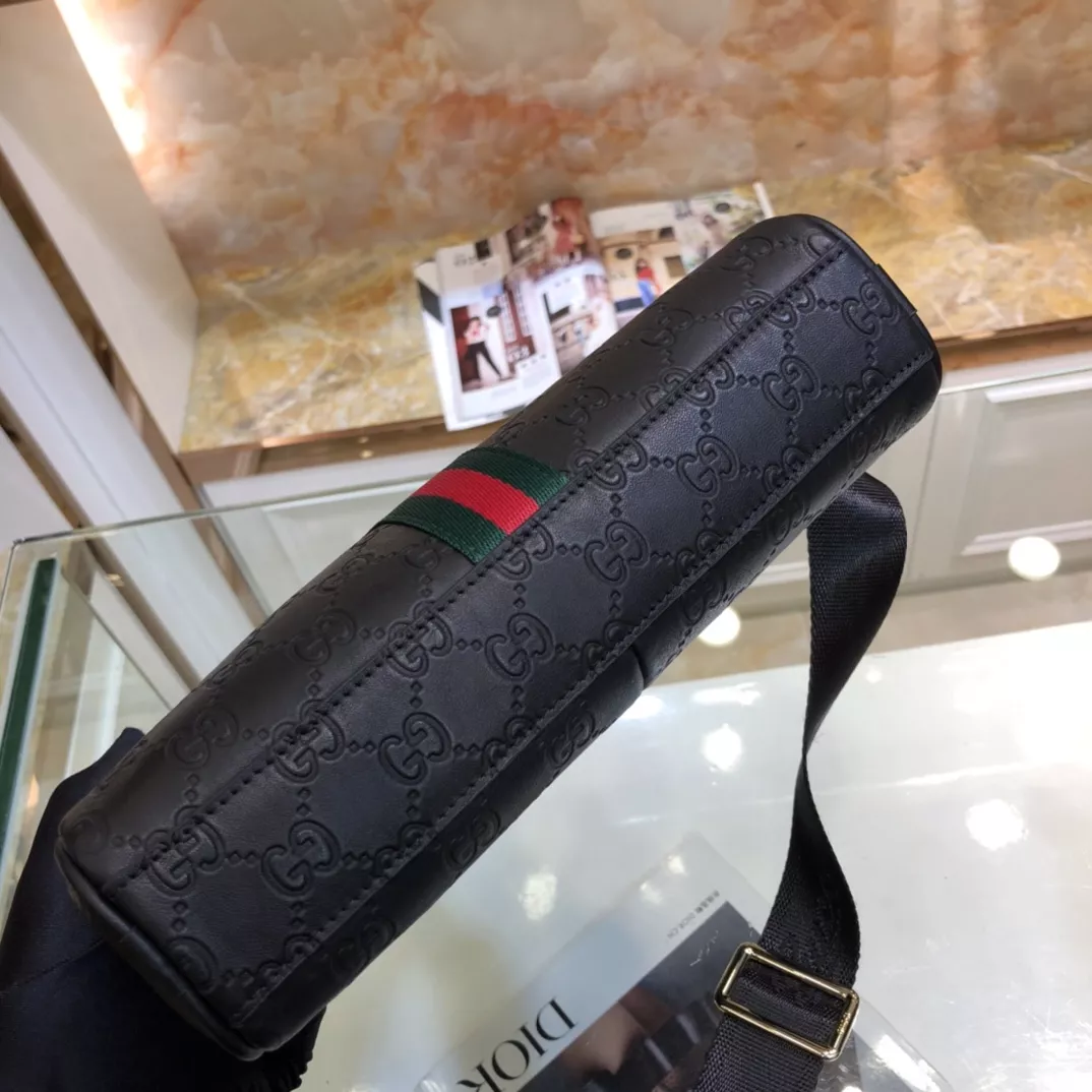 Cozy 4909 Gucci AAA Man Messenger Bags