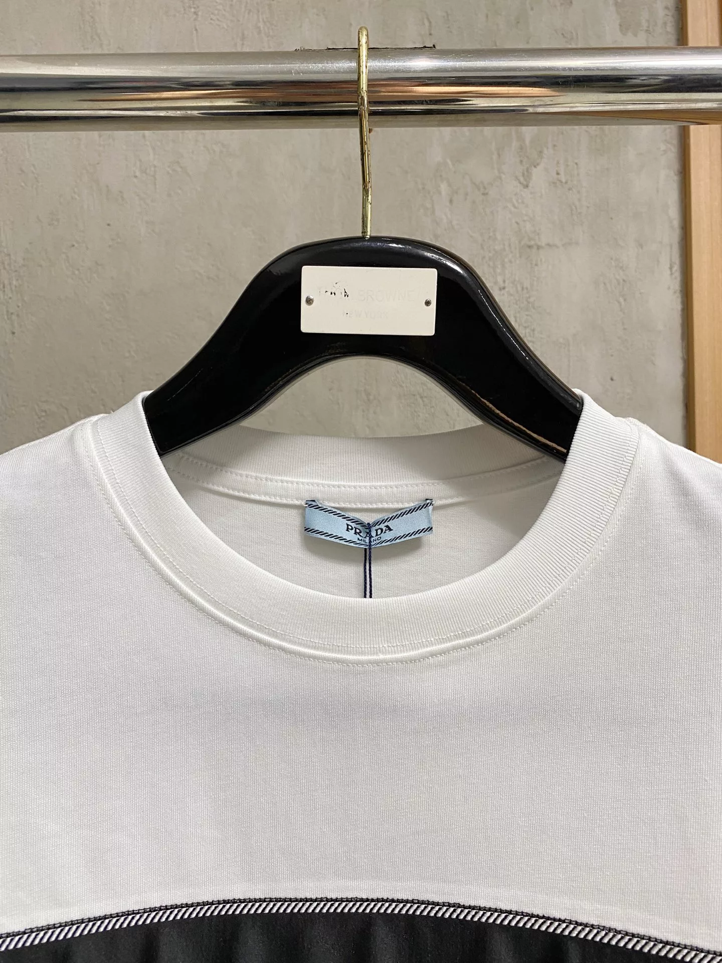 Cozy 4948 Prada T-Shirts Short Sleeved For Unisex