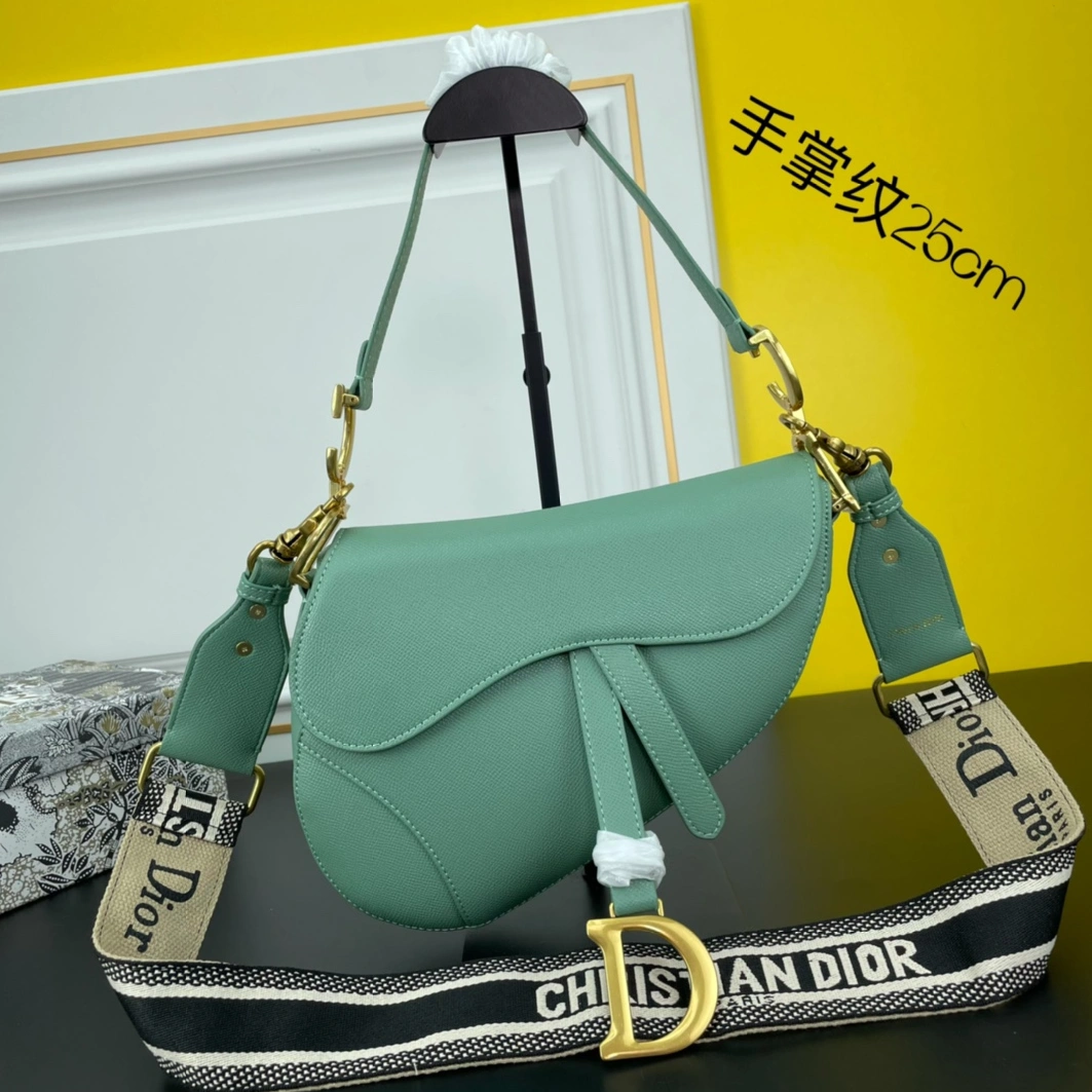 Cozy 4970 Christian Dior AAA Quality Messenger Bags For Women