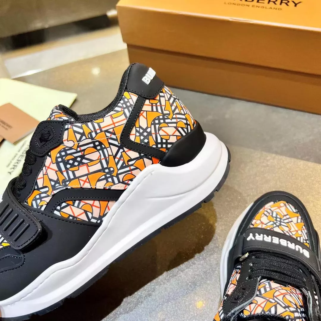 Cozy 5259 Burberry Casual Shoes For Men