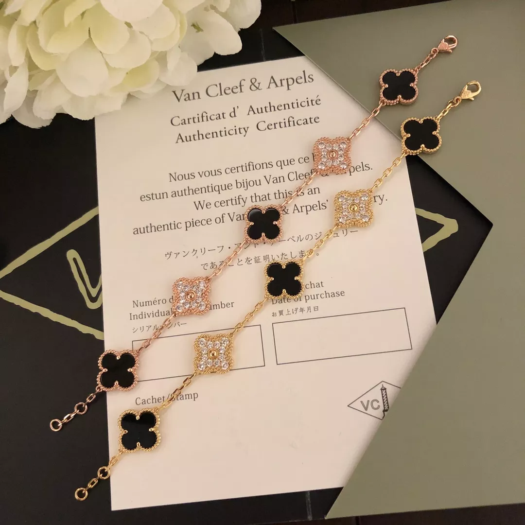 Cozy 5286 Van Cleef & Arpels Bracelets