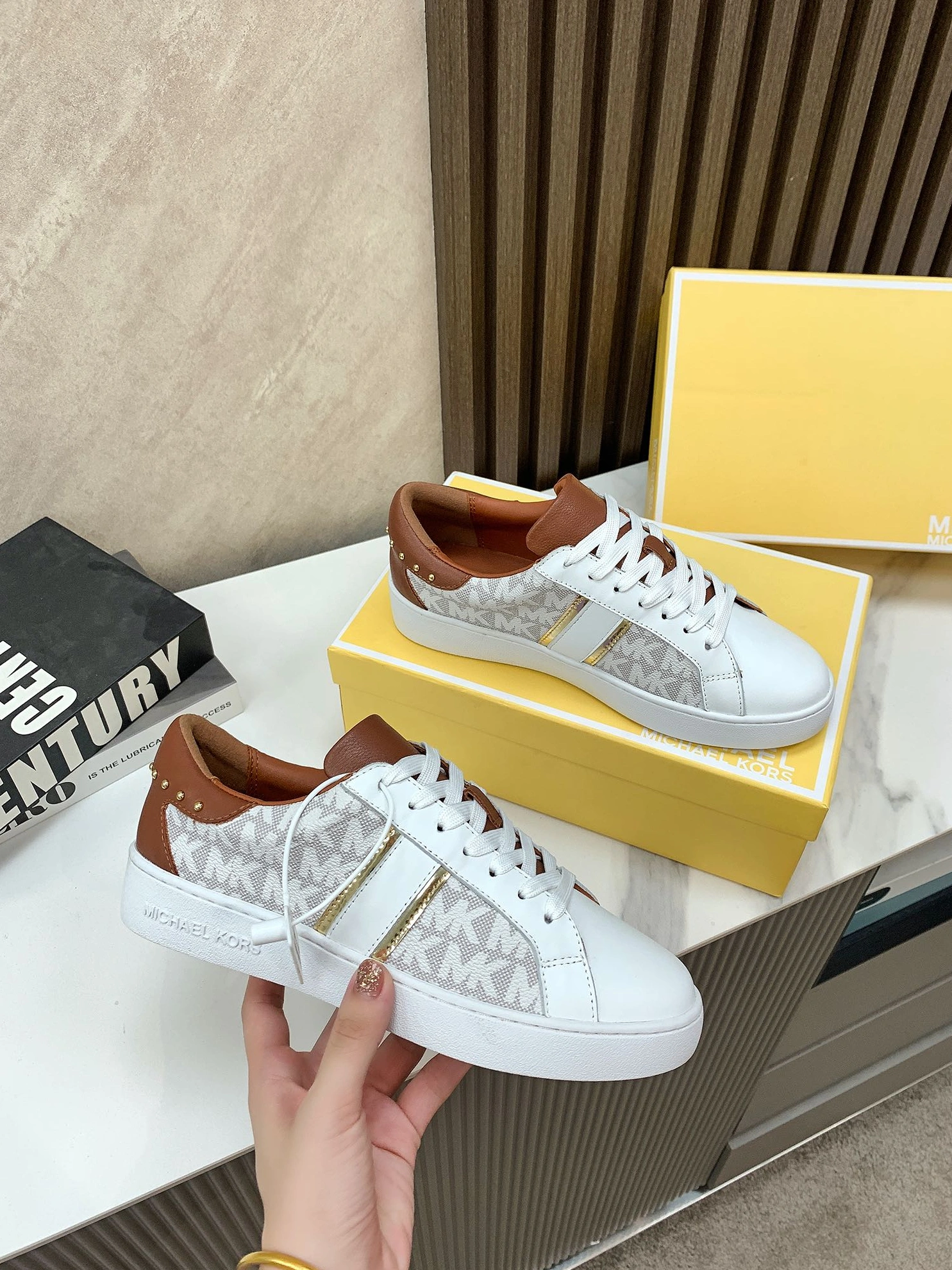 Cozy 5342 Michael Kors Casual Shoes For Women