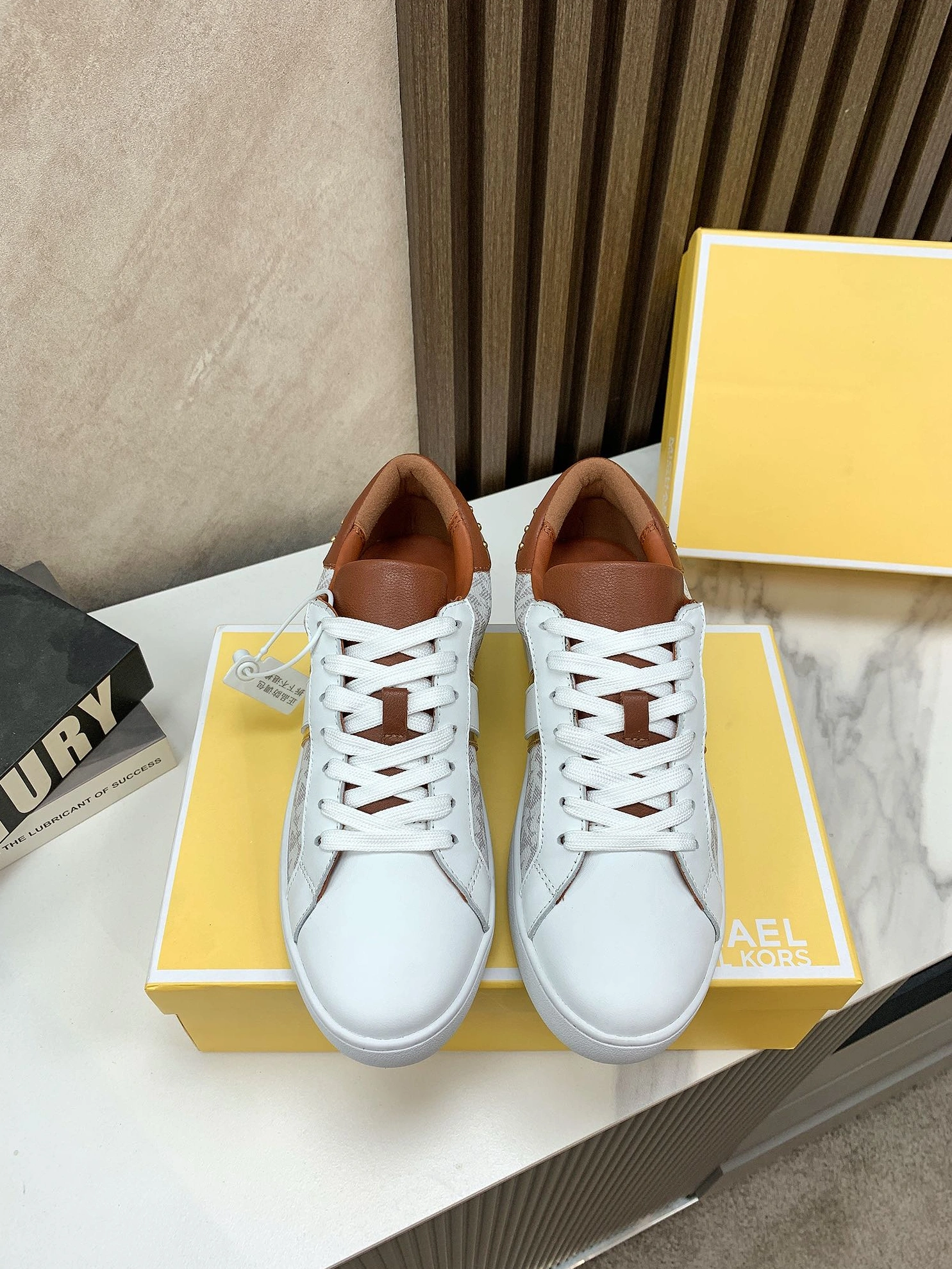 Cozy 5342 Michael Kors Casual Shoes For Women