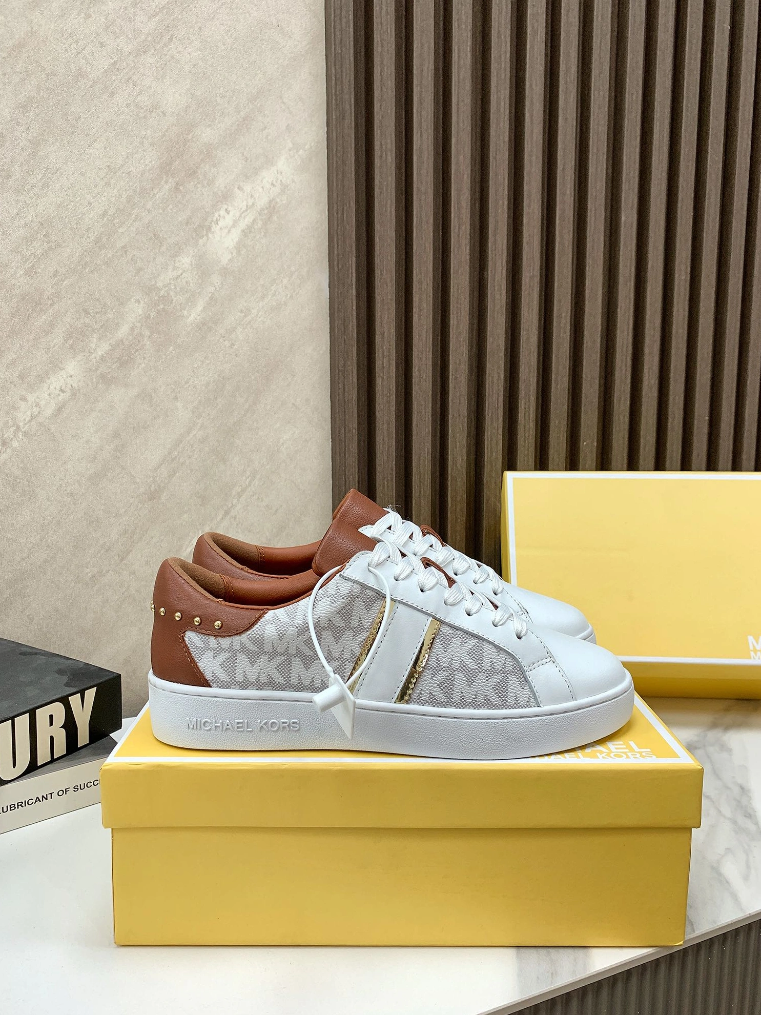 Cozy 5342 Michael Kors Casual Shoes For Women