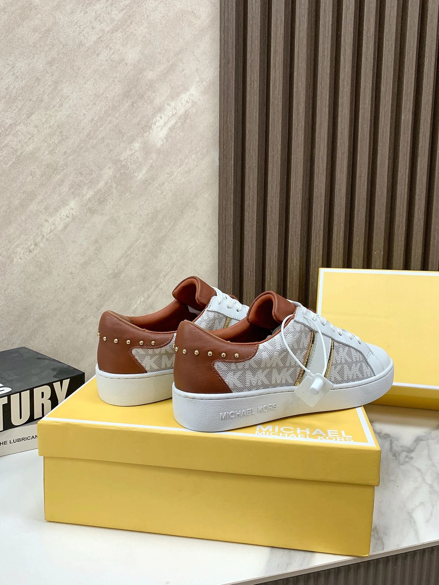 Cozy 5342 Michael Kors Casual Shoes For Women