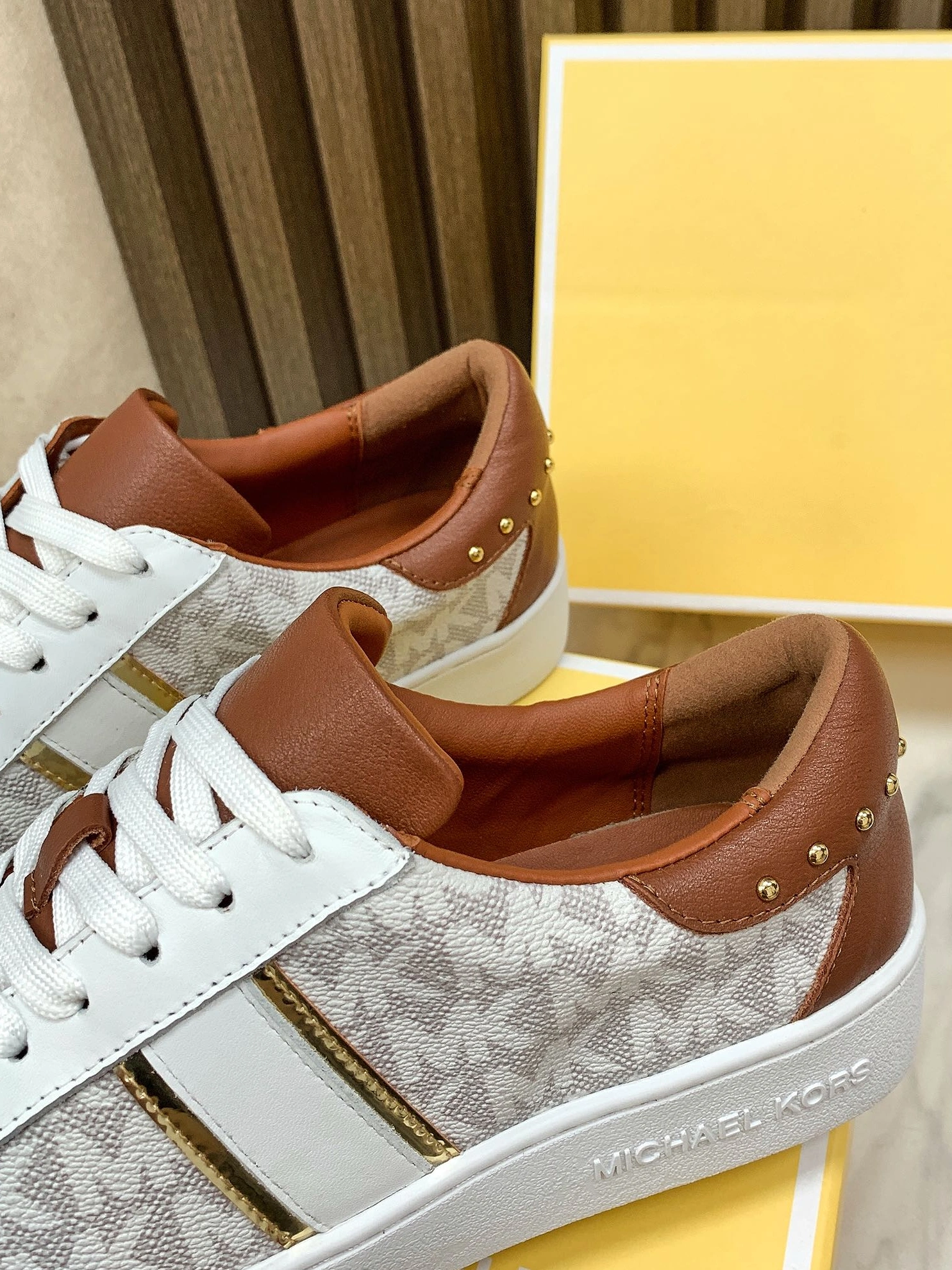 Cozy 5342 Michael Kors Casual Shoes For Women