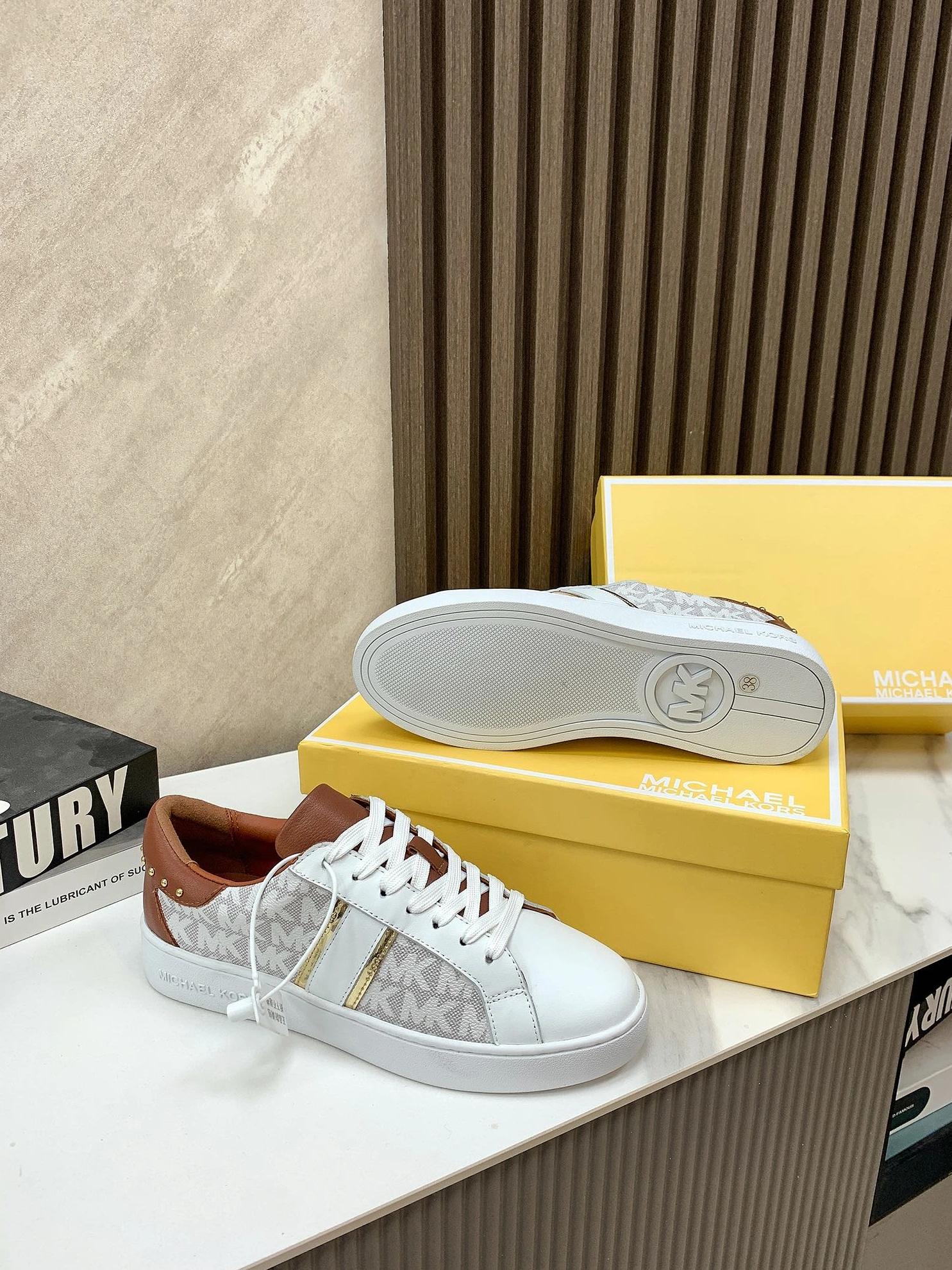 Cozy 5342 Michael Kors Casual Shoes For Women