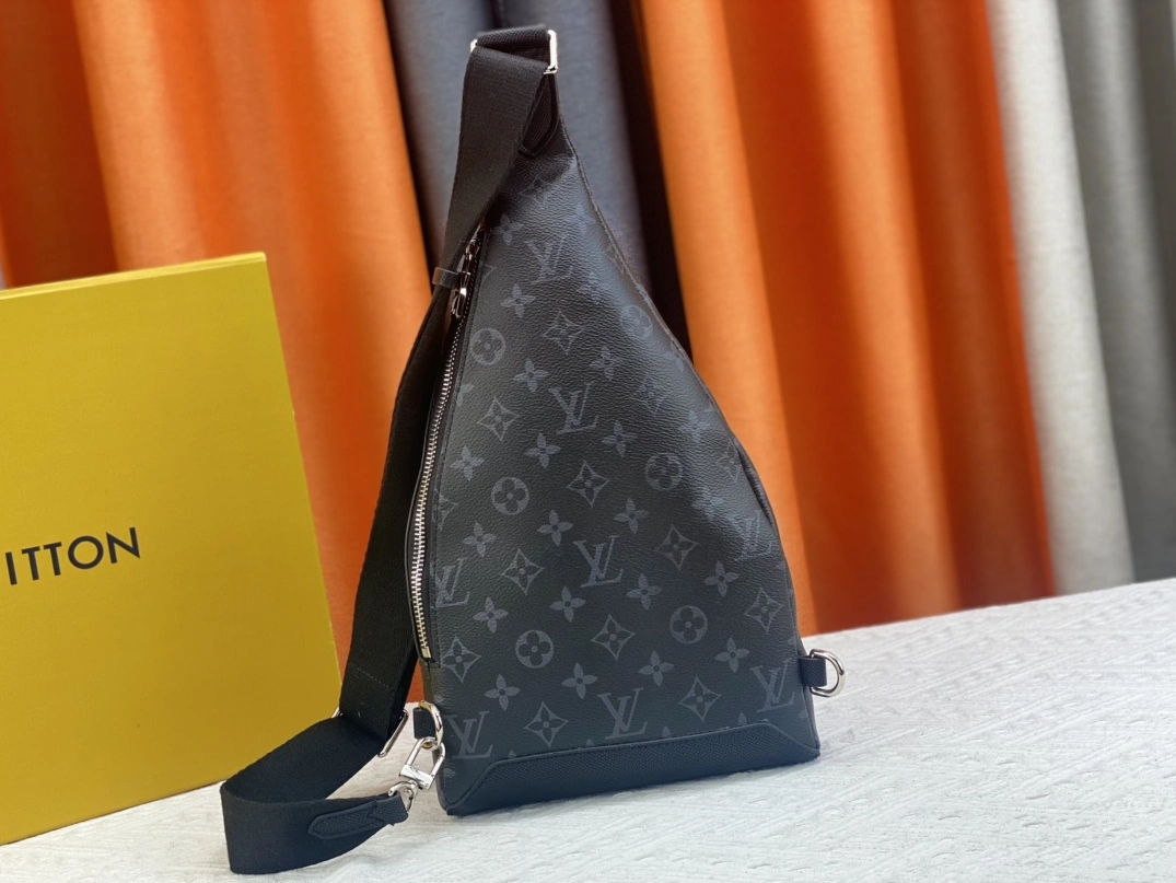 Cozy 5369 Louis Vuitton AAA Man Messenger Bags