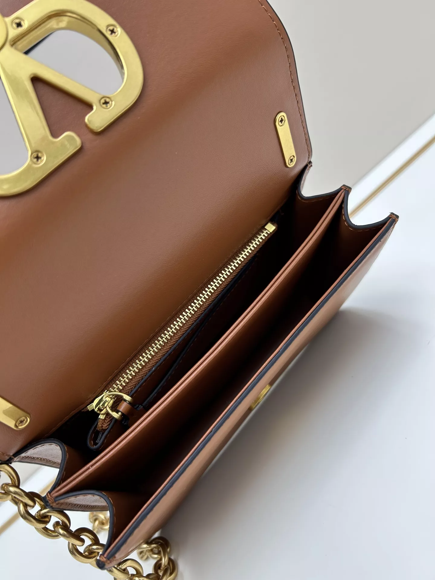 Cozy 5622 Valentino AAA Quality Messenger Bags For Women