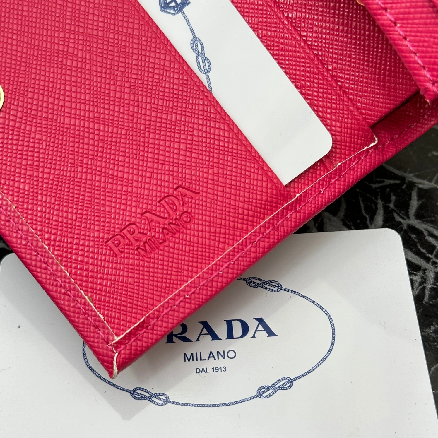 Cozy 5639 Prada Wallets For Women