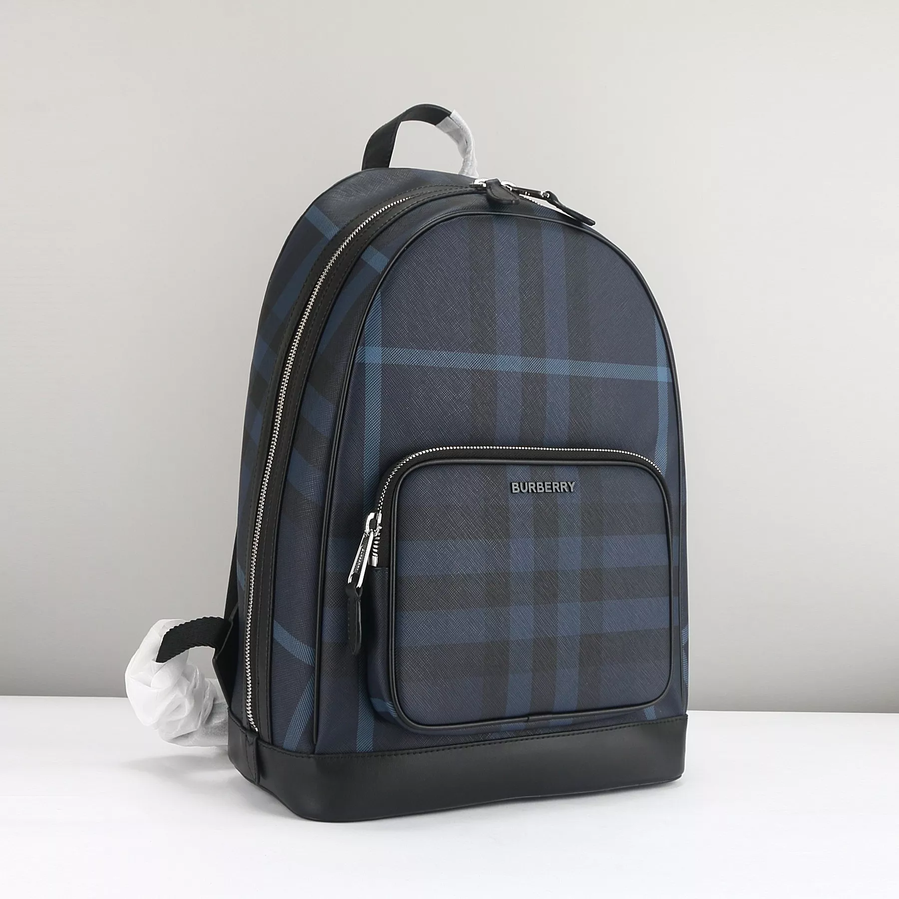 Cozy 5670 Burberry AAA Man Backpacks