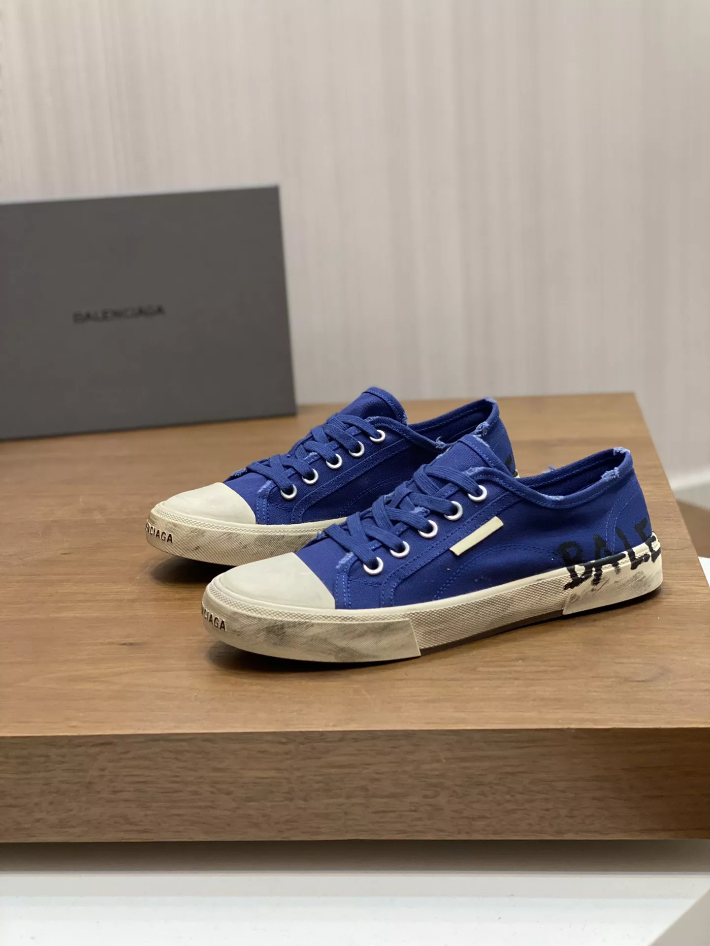 Cozy 5717 Balenciaga Casual Shoes For Men