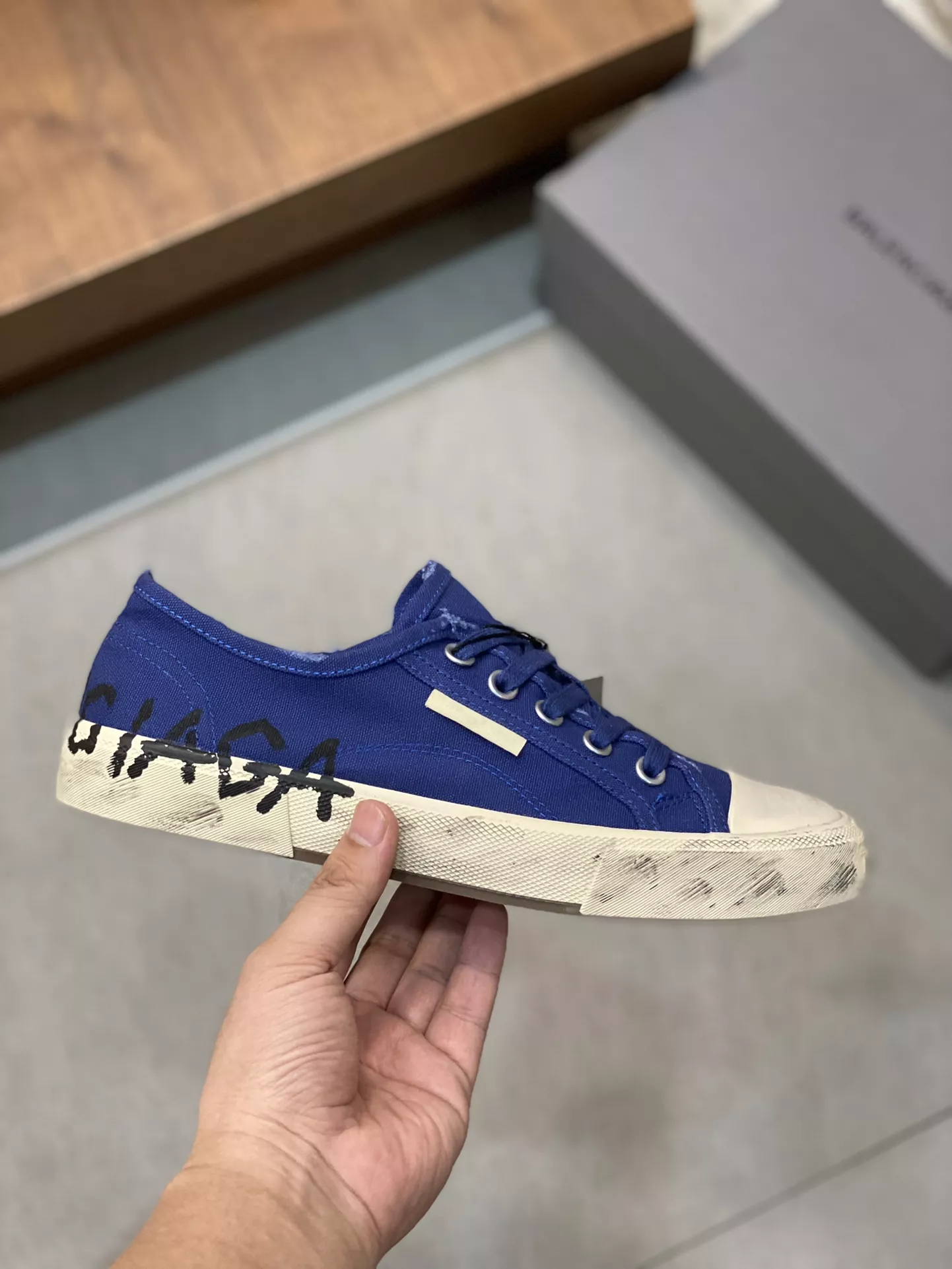 Cozy 5717 Balenciaga Casual Shoes For Men