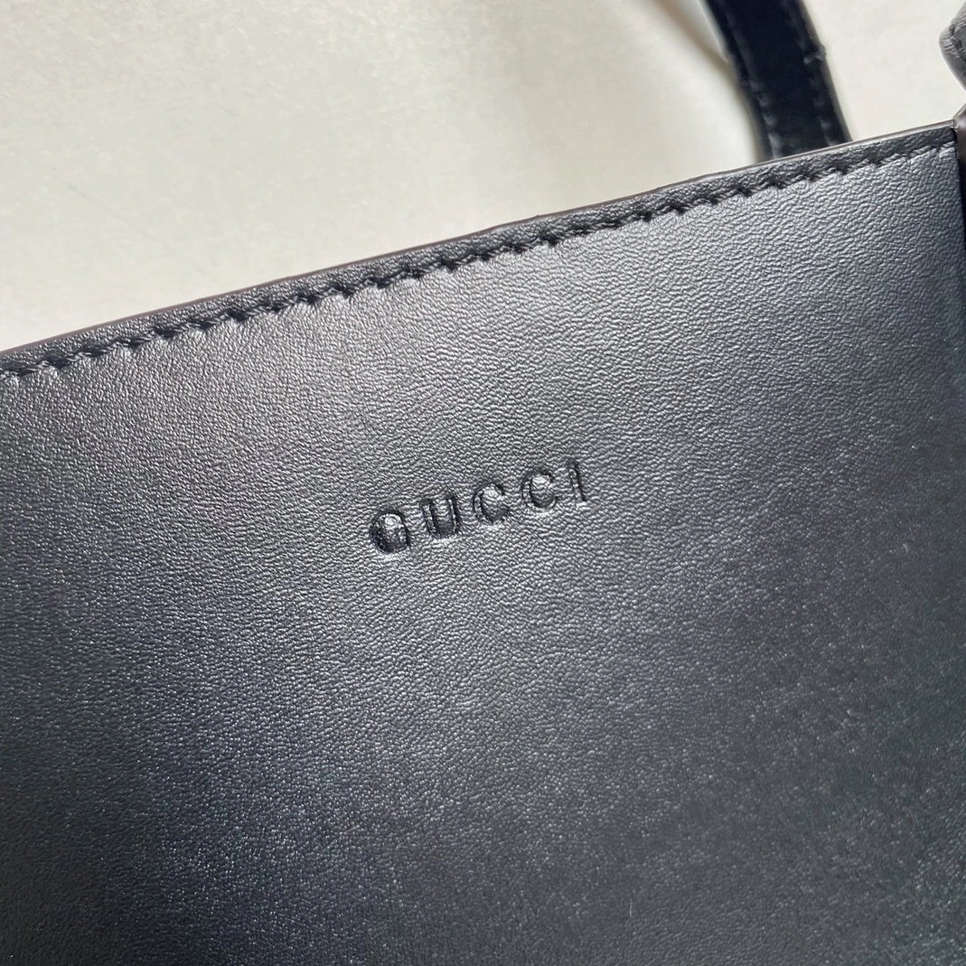 Cozy 5718 Gucci AAA Quality Handbags For Women