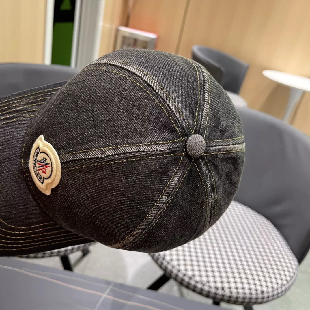 Cozy 580 Moncler Caps