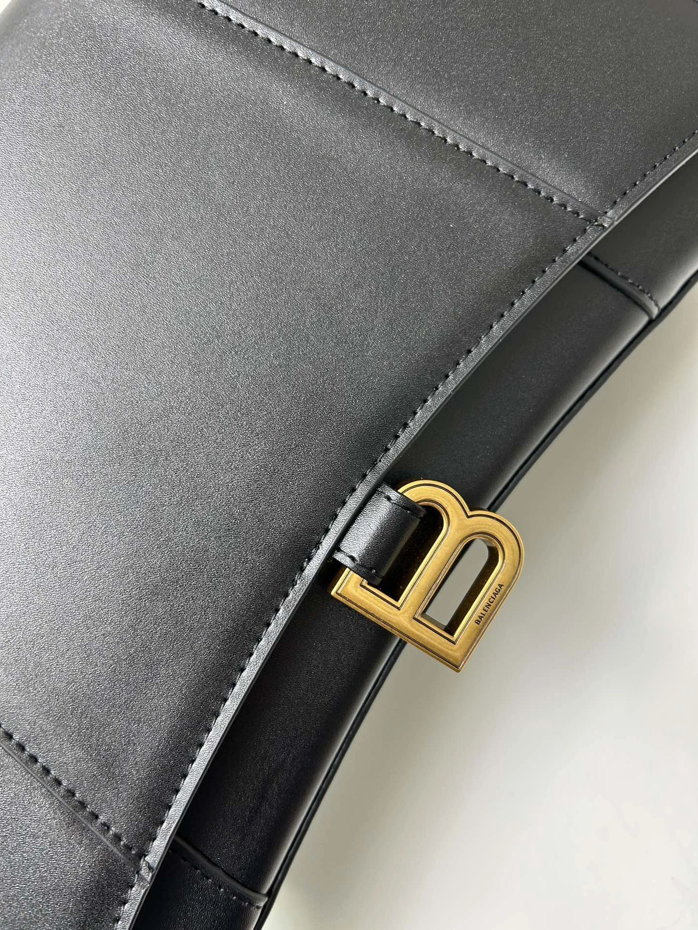 Cozy 5933 Balenciaga AAA Quality Handbags For Women