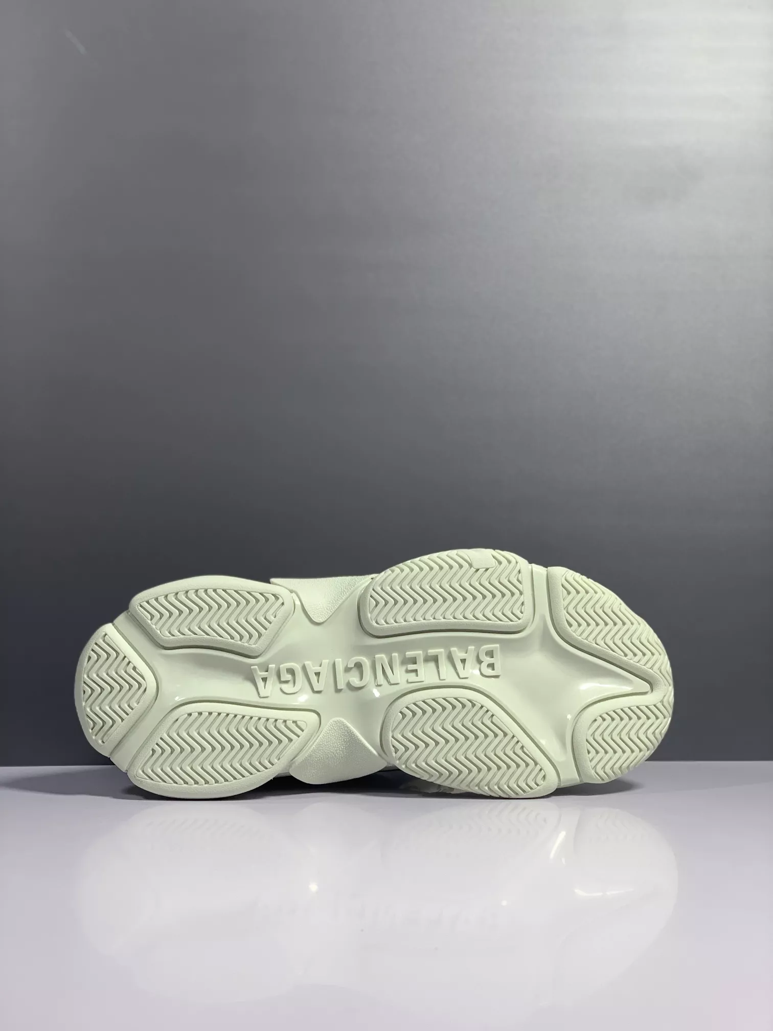 Cozy 5937 Balenciaga Casual Shoes For Men