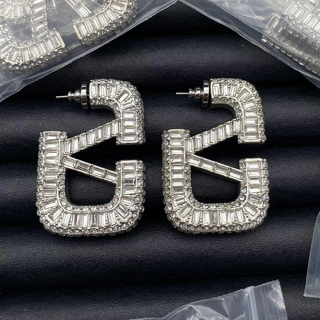 Cozy 605 Valentino Earrings For Women