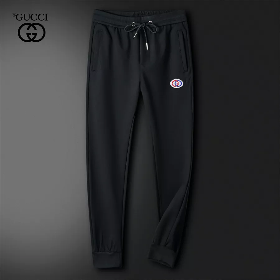 Cozy 6062 Gucci Tracksuits Long Sleeved For Men