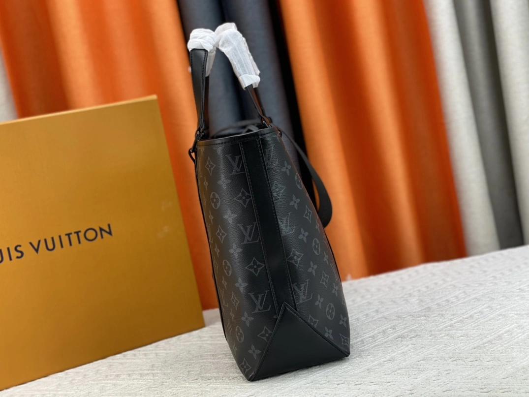 Cozy 6308 Louis Vuitton AAA Man Handbags