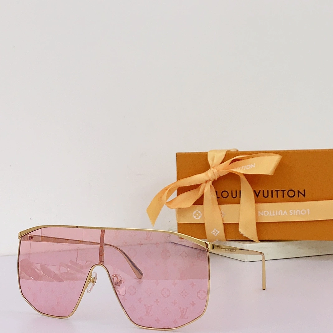 Cozy 6417 Louis Vuitton AAA Quality Sunglasses