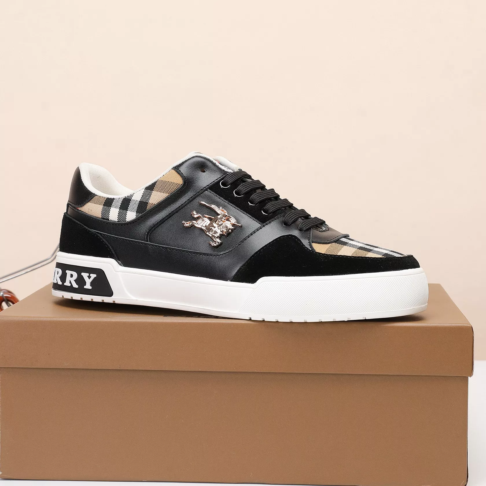 Cozy 6521 Burberry Casual Shoes For Men