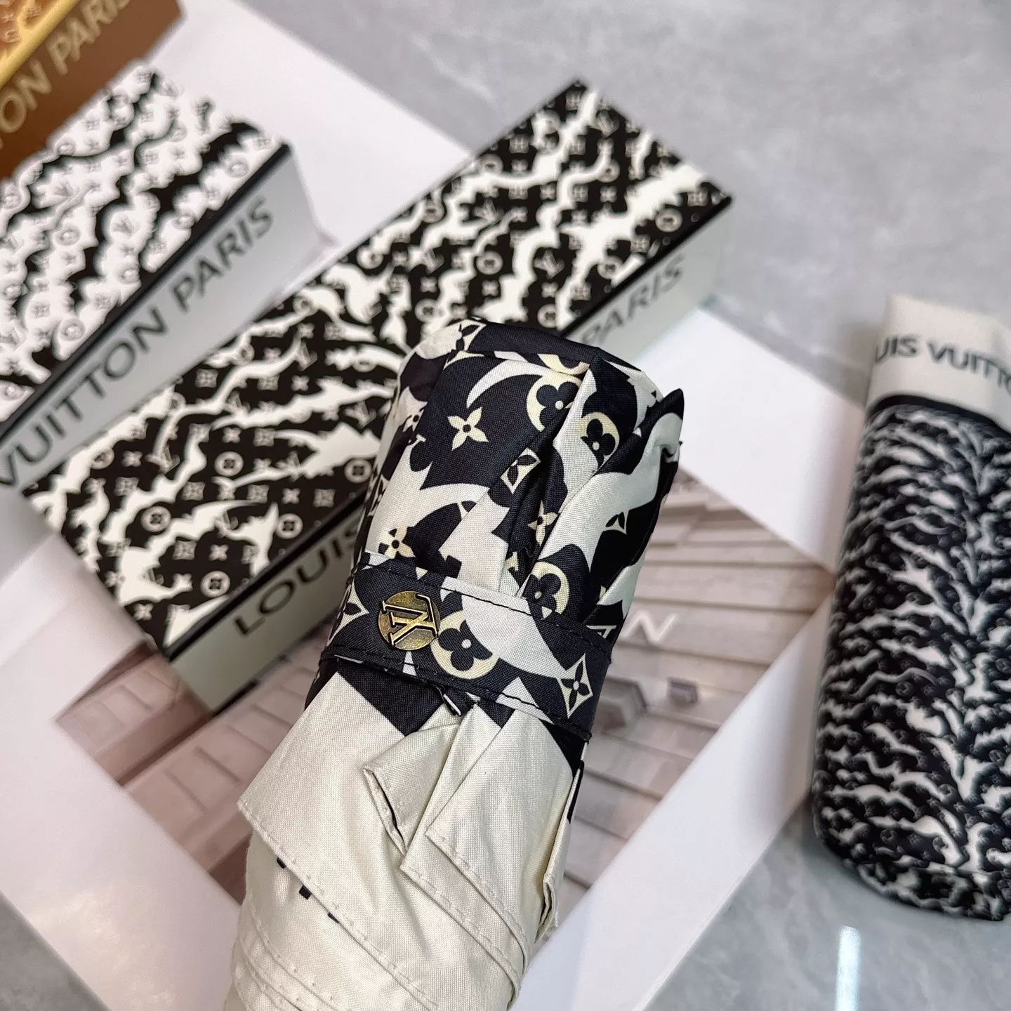Cozy 6534 Louis Vuitton Umbrellas