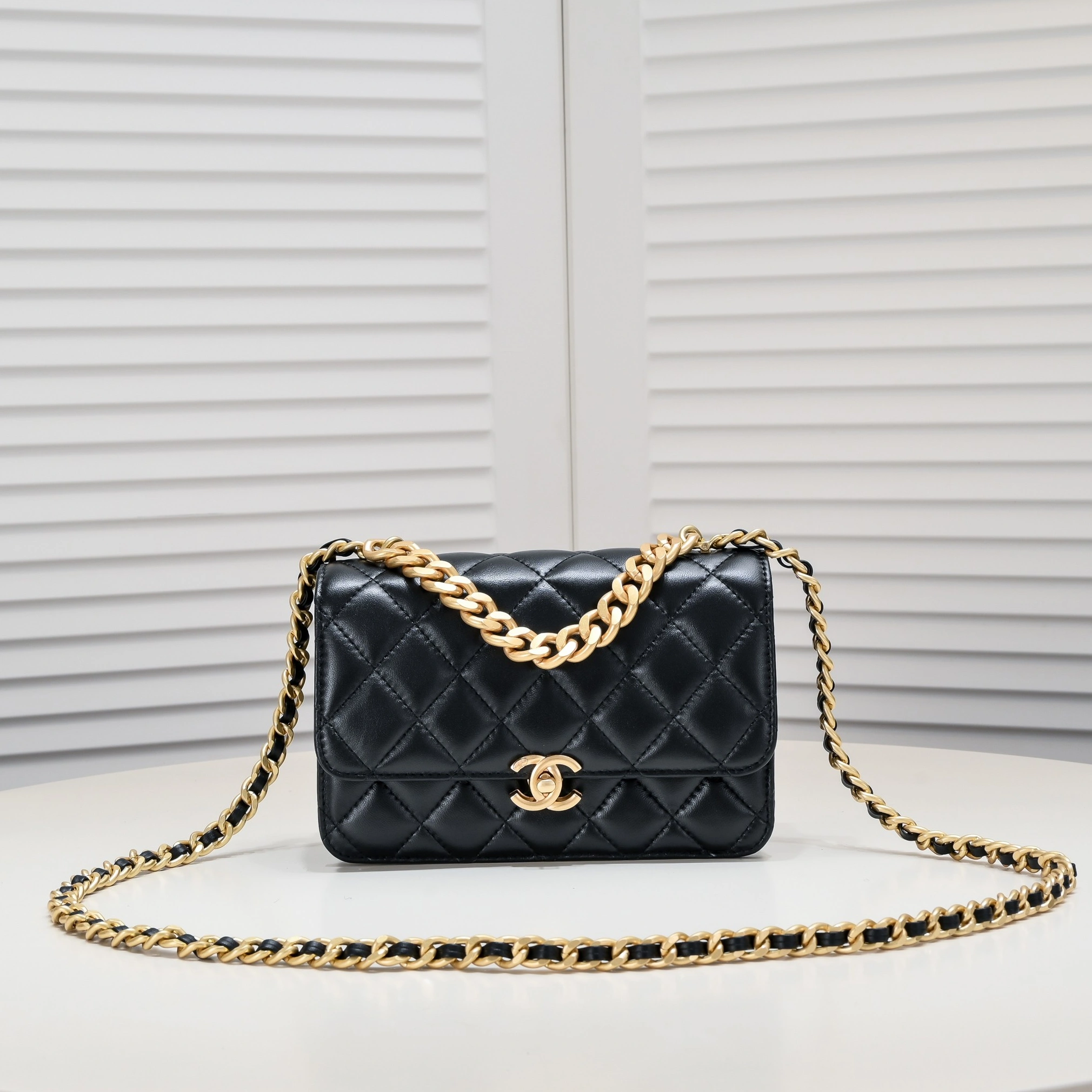 Cozy 6614 Chanel AAA Quality Messenger Bags For Women