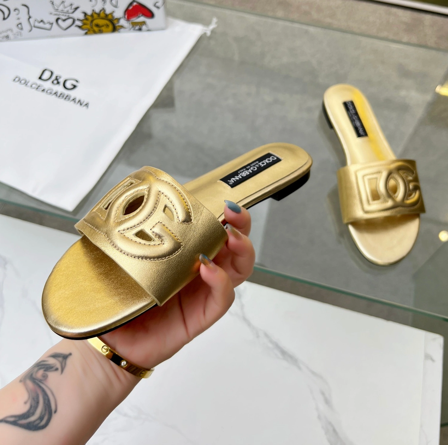 Cozy 6663 Dolce & Gabbana D&G Slippers For Women