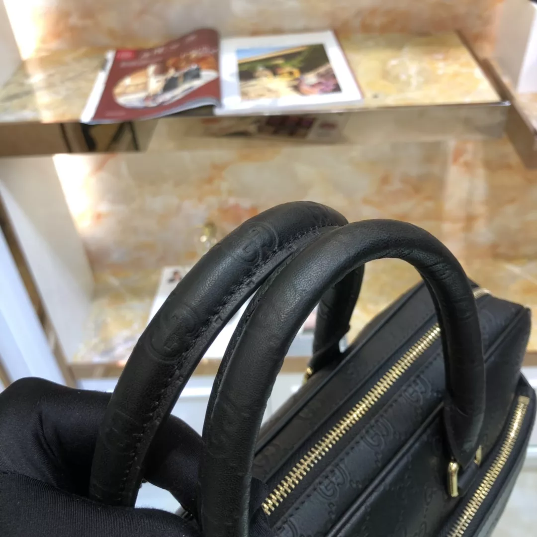 Cozy 6694 Gucci AAA Man Handbags