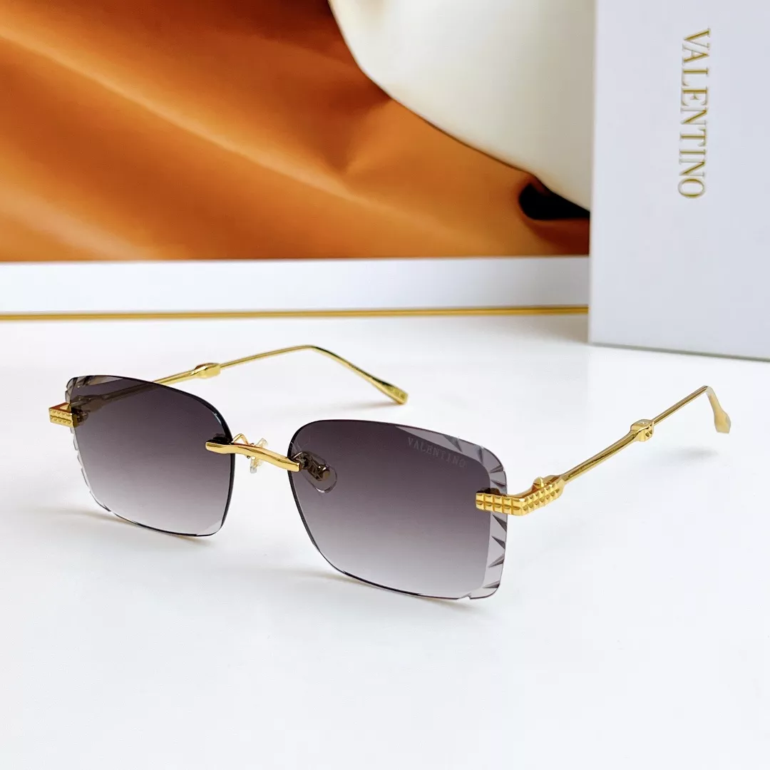 Cozy 7056 Valentino AAA Quality Sunglasses